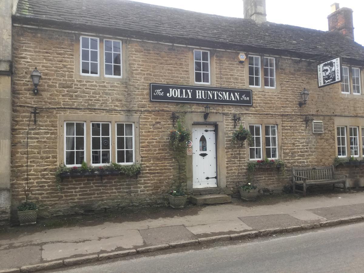 ホテル The Jolly Huntsman チッペナム エクステリア 写真